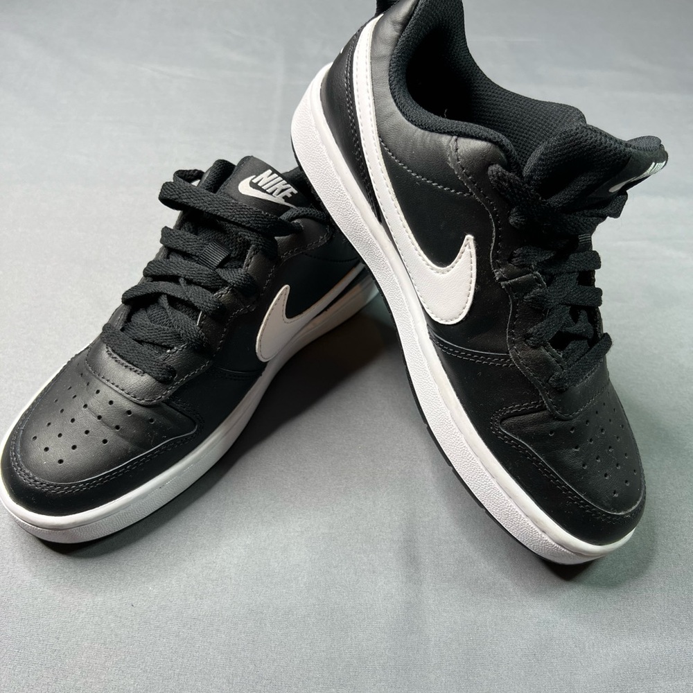 Nike Court Borough Low 2 GS Sneakers Black White Size 4.5Y Womens 6 - Picture 8 of 8